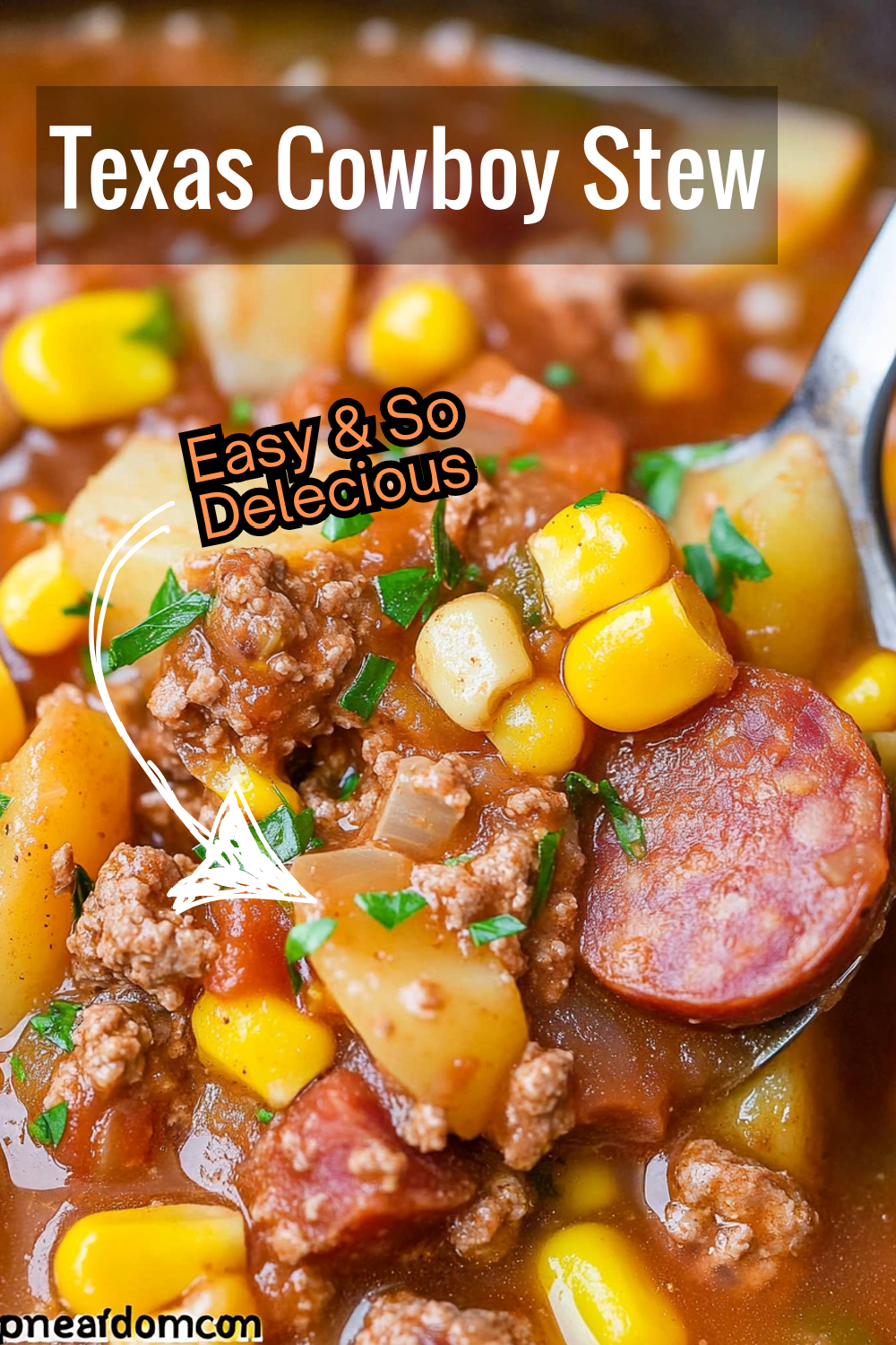 This Texas Cowboy Stew is the ultimate comfort food! Packed with crispy kielbasa, hearty potatoes, and ground beef, it’s a filling meal perfect for chilly nights.